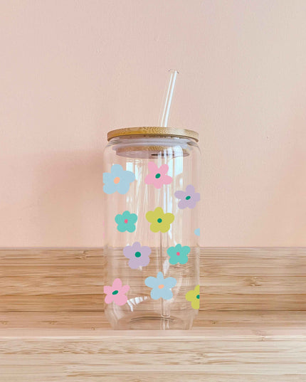 Verre boho avec paille 16oz – Fleurs pastel – Fait main au Québec